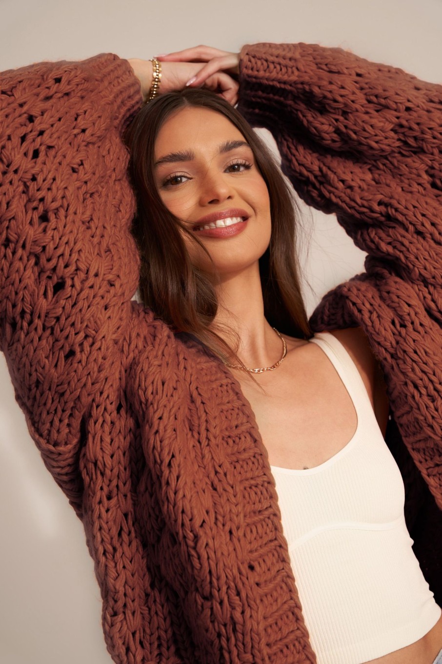 Sueteres Callahan | Cardigan Gigi - Caramelo