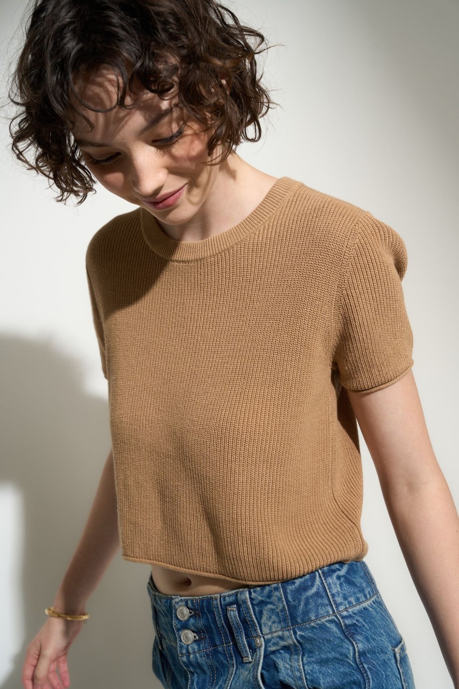 Sueteres Callahan | The Knit Tee - Camelo